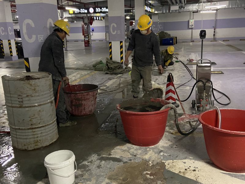 西安某高层住宅地下室底板返水注浆加固施工