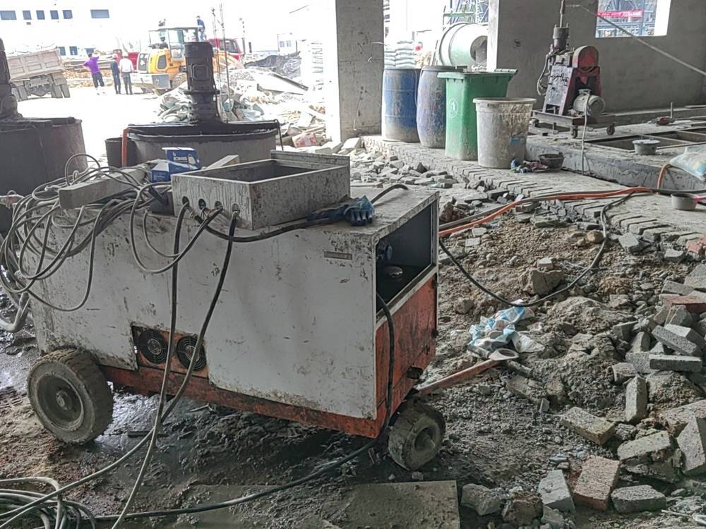西安某工业厂房地坪沉降注浆施工